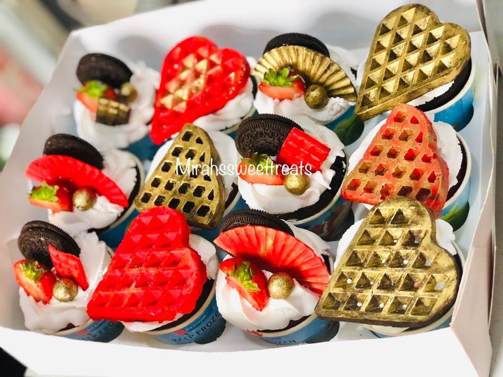 12 pieces square cupcakes