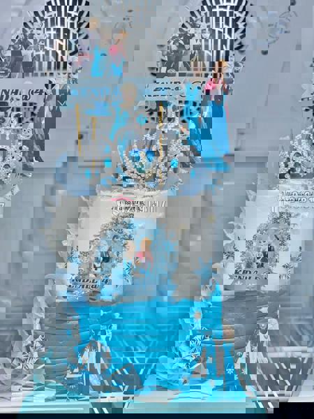 6 inches WC Cake (3 preferred flavours with cartoon characters)