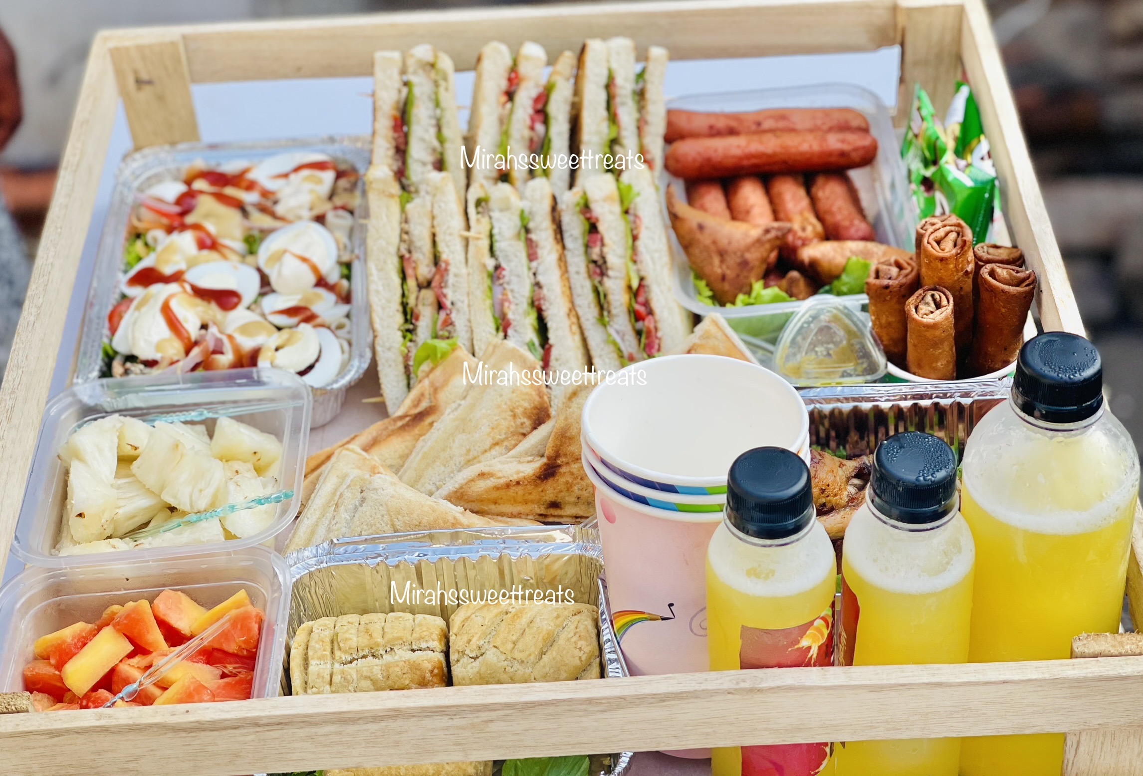 Medium breakfast basket 