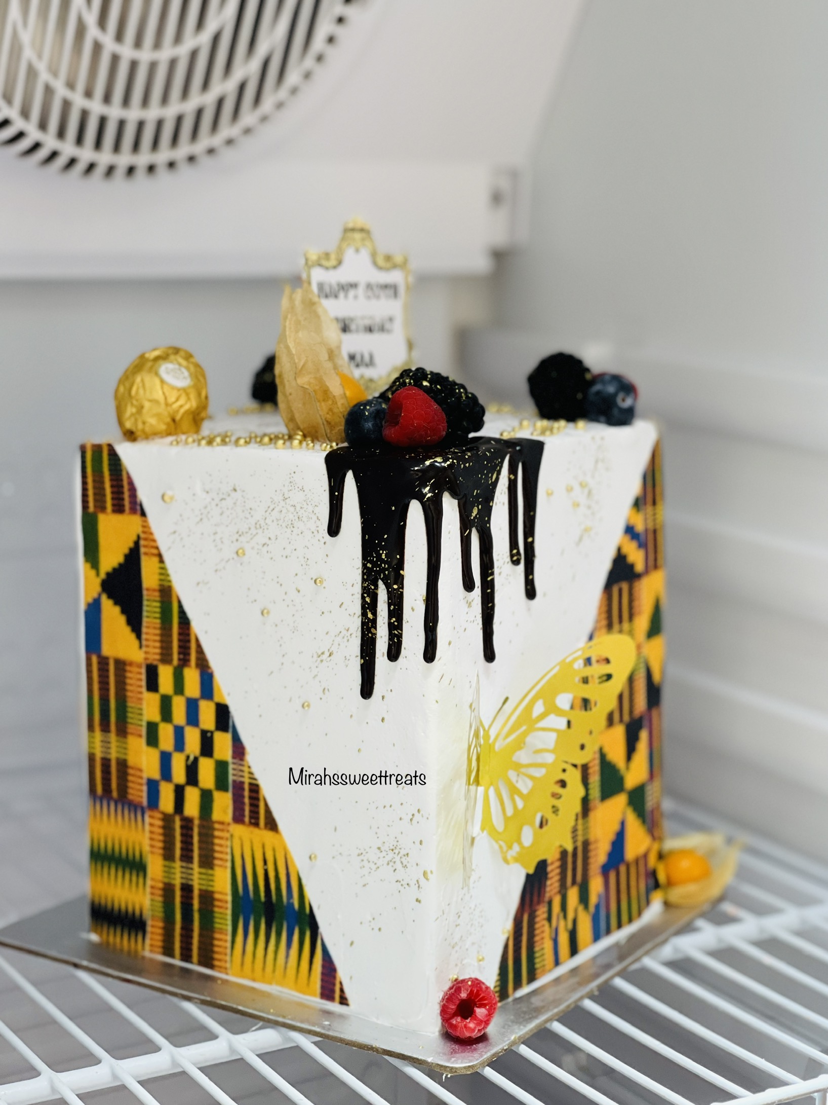 6 inches WCsq Cake (3 preferred flavours with Cartoon character/African print design)